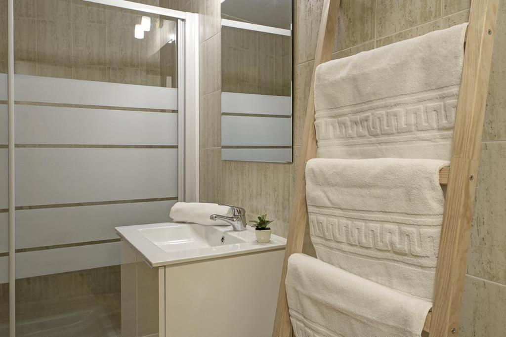 Qh San Juan De Dios Apartment Granada Ngoại thất bức ảnh
